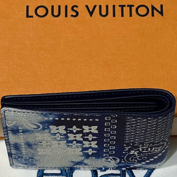 Louis Vuitton x Virgil Abloh Bleached Blue Bandana Monogram Slender Men’s Wallet - Picture 7 of 14